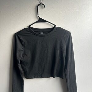 SHEIN Black Long Sleeve Crop Top